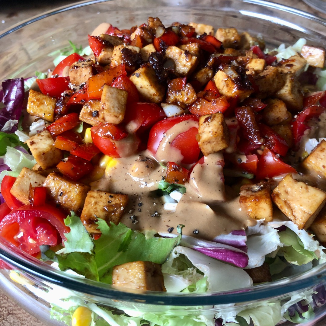 Cold & warm salad with tofu